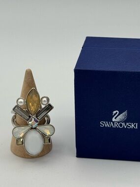 SWAROVSKI ring Statement crystal size 55 / Size 7 Silver No Box Classic Cocktail